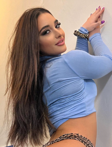 Sara Diamante Age, Career, Family, Net Worth, Height Bio 2024.